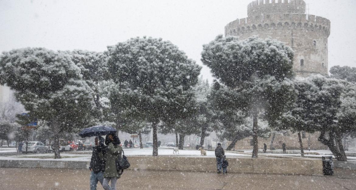 «Στα λευκά» όλη η χώρα - Μέχρι τις 10 Ιανουαρίου η κακοκαιρία