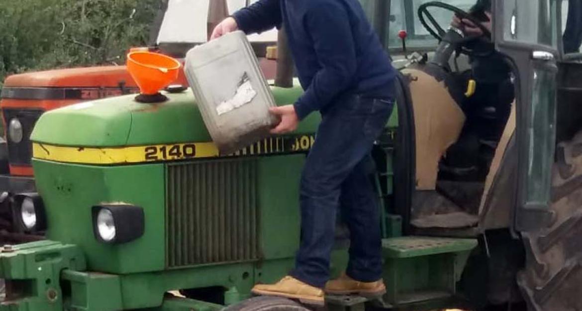 Λάρισα: Κλειστή η εθνική οδός λόγω του μπλόκου των αγροτών (pics & vid)