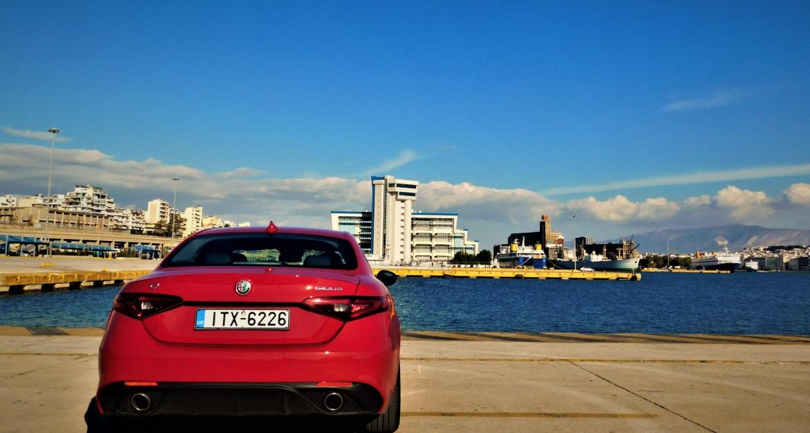 Test Drive: Η ακαταμάχητη γοητεία της Alfa Romeo Giulia Veloce