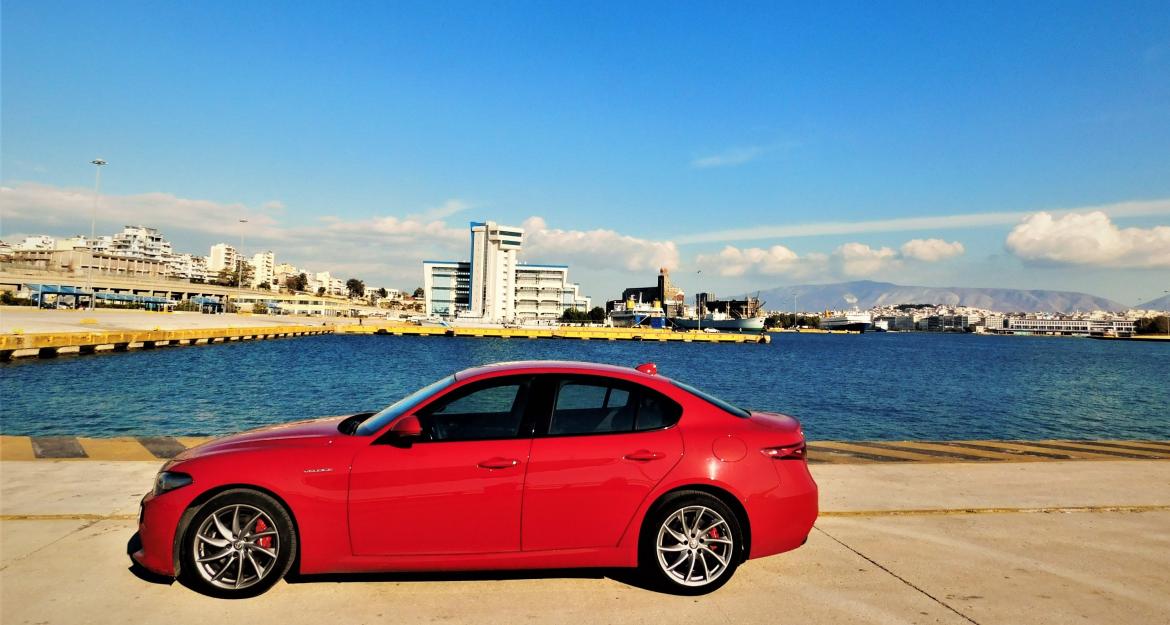 Test Drive: Η ακαταμάχητη γοητεία της Alfa Romeo Giulia Veloce