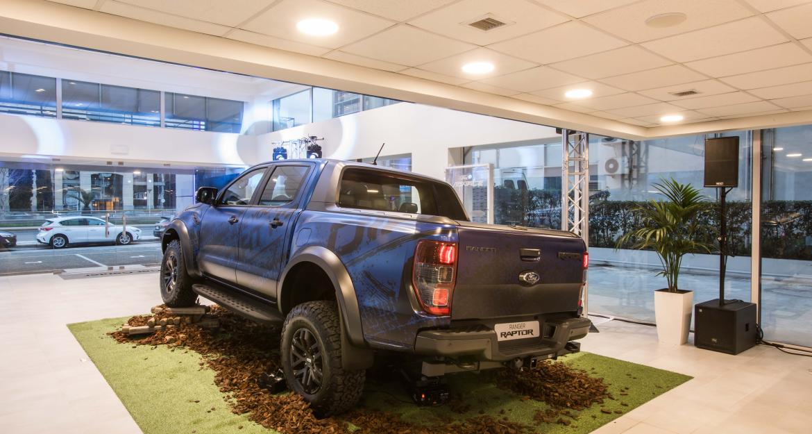 Στην Ελλάδα το θηριώδες Ford Ranger Raptor! (vid)