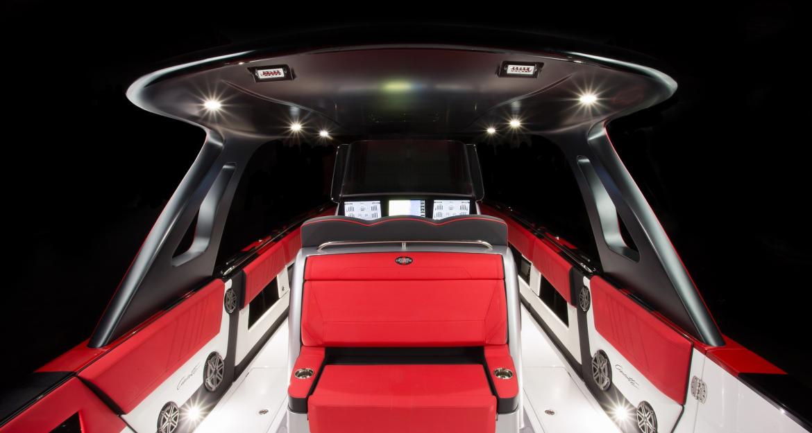 Ένα σκάφος 1.600 ίππων με την υπογραφή της Mercedes-AMG!