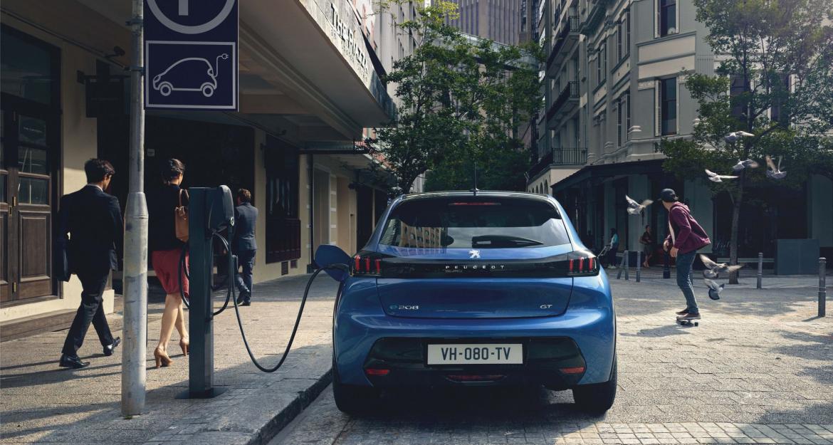 Αποκάλυψη για τη νέα γενιά του Peugeot 208! (vid)