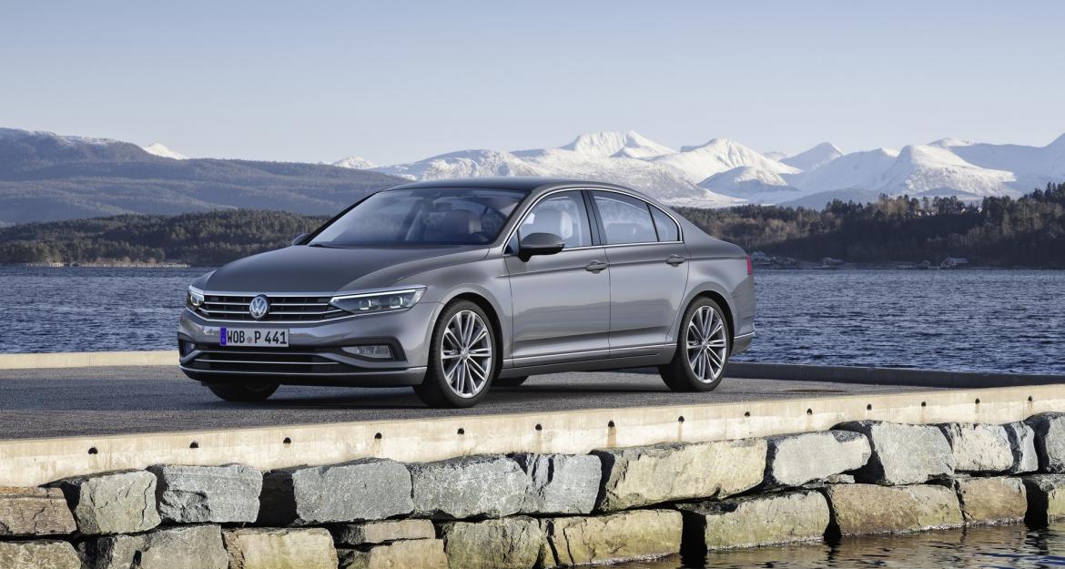 Volkswagen Passat: Ανανέωση στα σημεία! 