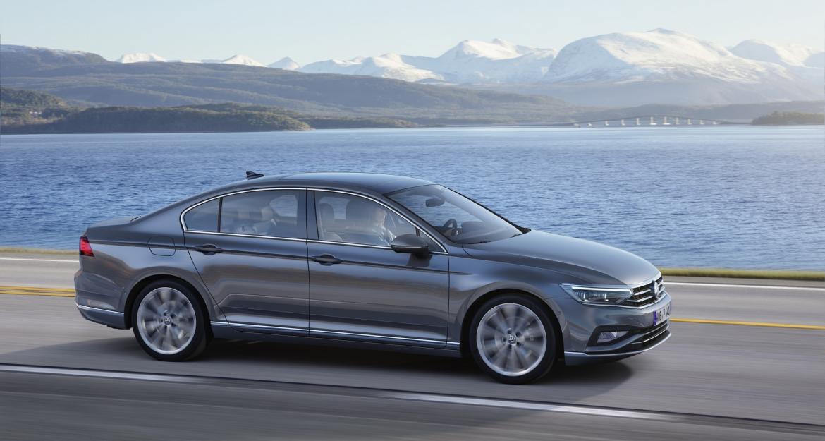 Volkswagen Passat: Ανανέωση στα σημεία! 