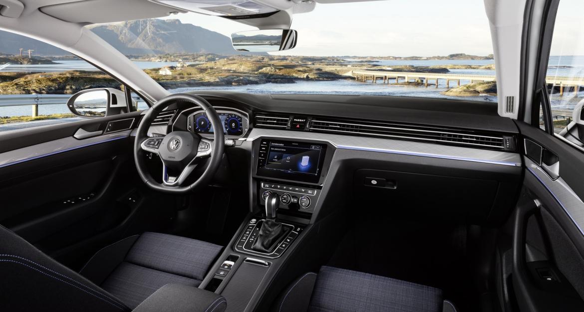 Volkswagen Passat: Ανανέωση στα σημεία! 