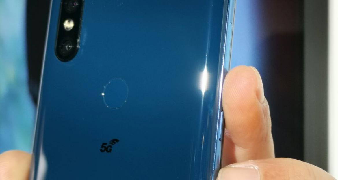 Smartphone 5G στα... 599 ευρώ παρουσίασε η Xiaomi (pics)