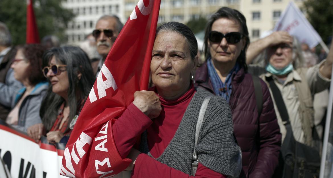 Στο «δρόμο» οι συνταξιούχοι - Παναττικό συλλαλητήριο στο κέντρο της Αθήνας (pic)