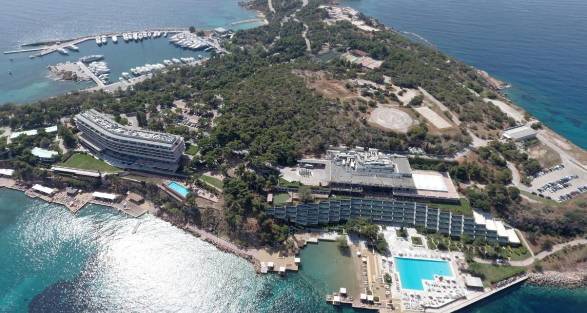 Άνοιξε ο νέος Αστέρας Βουλιαγμένης (pics)