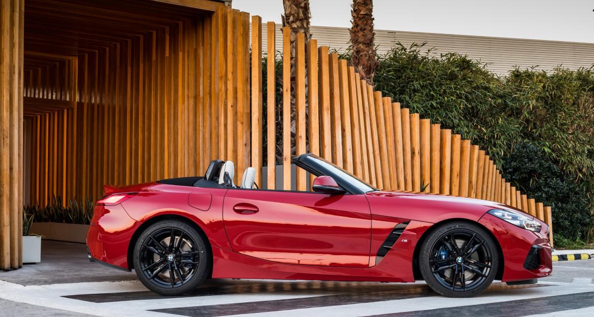 Πρώτη γνωριμία με τις νέες BMW Z4 Roadster και BMW Σειρά 3!