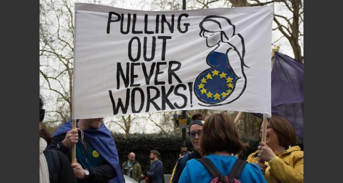 Στους δρόμους 1 εκατ. Βρετανοί: Ζητούν δεύτερο δημοψήφισμα για το Brexit (pics)