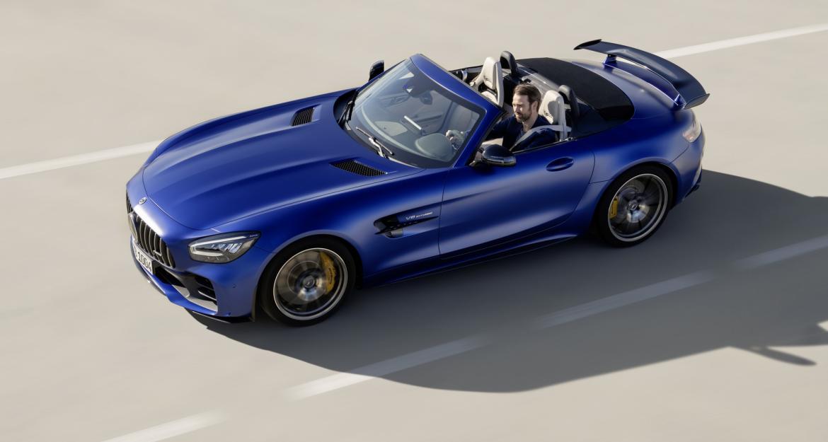 Αυτή είναι η συλλεκτική Mercedes-AMG GT R Roadster!