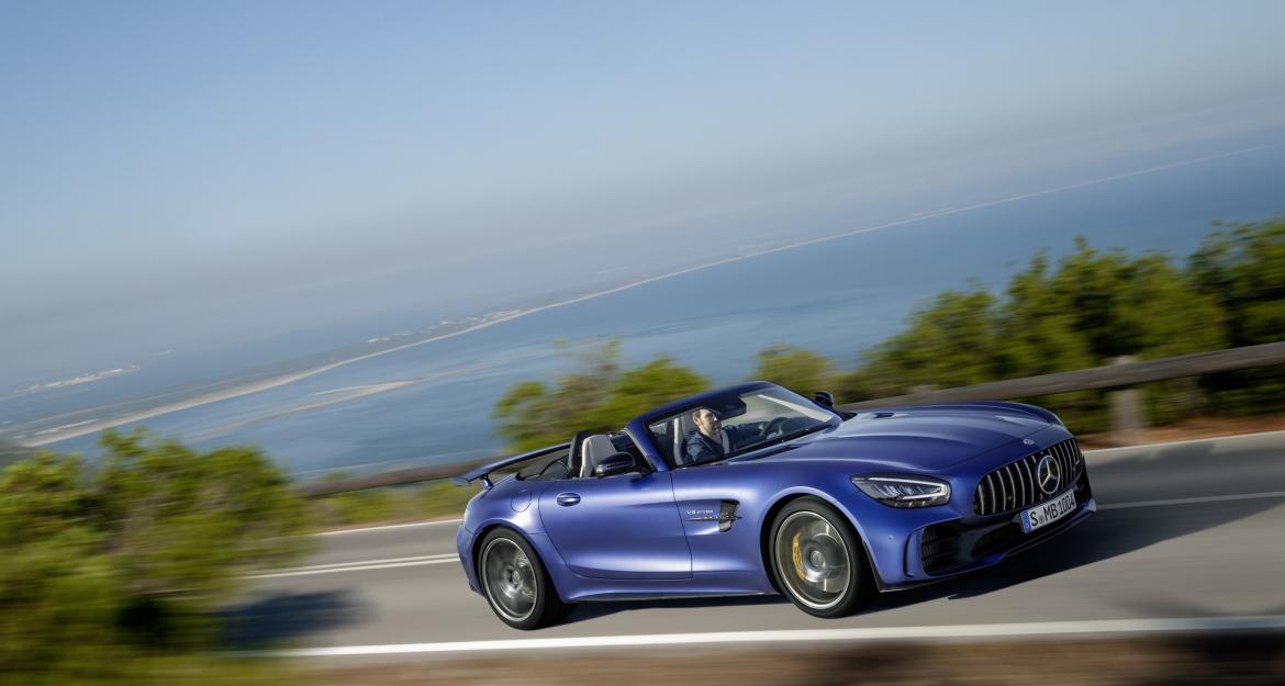 Αυτή είναι η συλλεκτική Mercedes-AMG GT R Roadster!