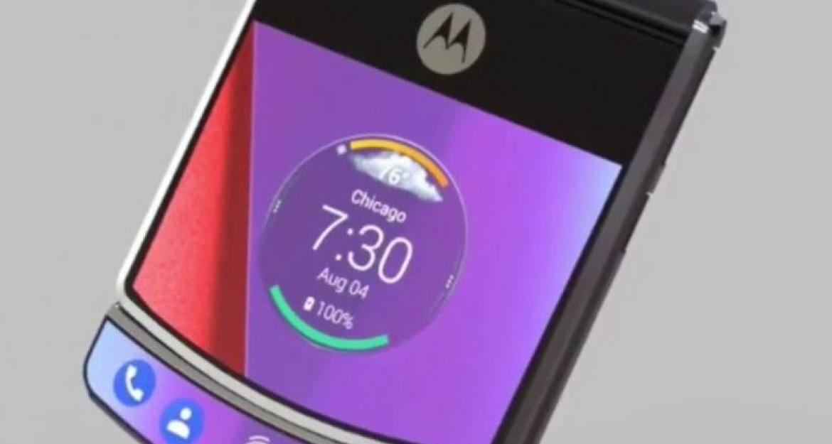 Η Motorola ξανακυκλοφορεί το RAZR σε εκδοχή foldable smartphone (pics & vid)