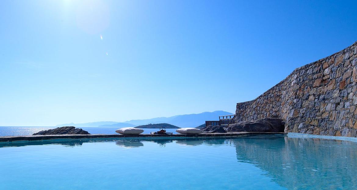 Στα κορυφαία resorts διεθνώς το St Nicolas Bay στον Άγιο Νικόλαο (pics)