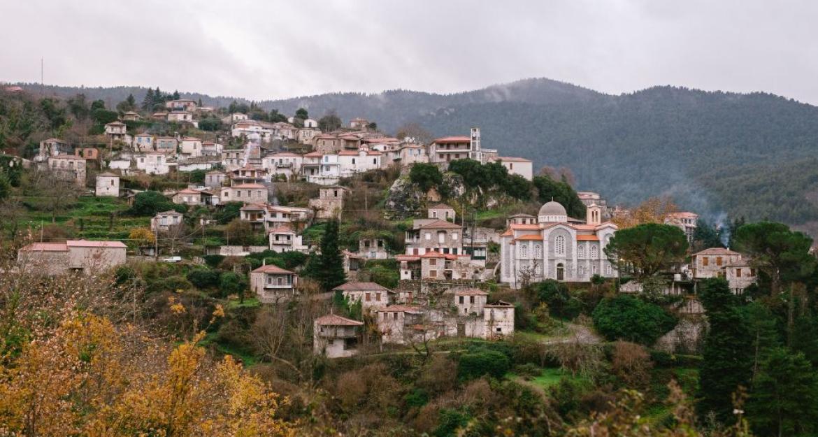 Πέντε νέοι προσπαθούν να αναβιώσουν το ερημωμένο χωριό της Βαμβακούς