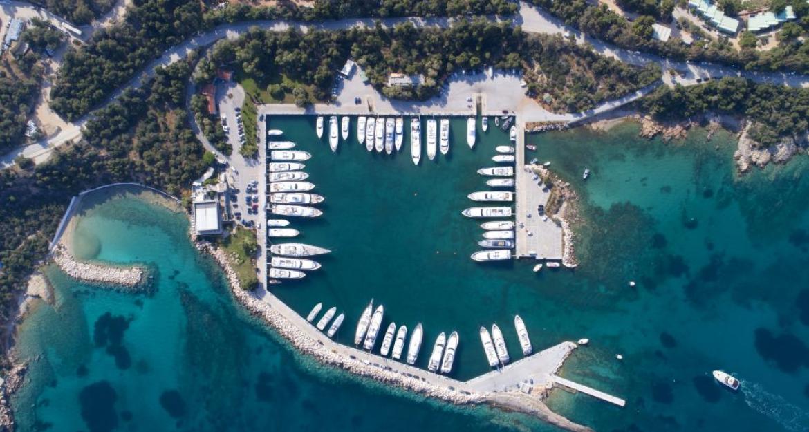 Μπήκαμε στο πρώτο Four Seasons της χώρας στον ανακαινισμένο Αστέρα Βουλιαγμένης (pics)
