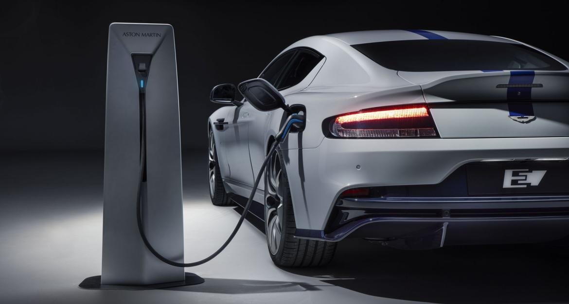 Ηλεκτρίζει η Aston Martin Rapide E των 610 ίππων!