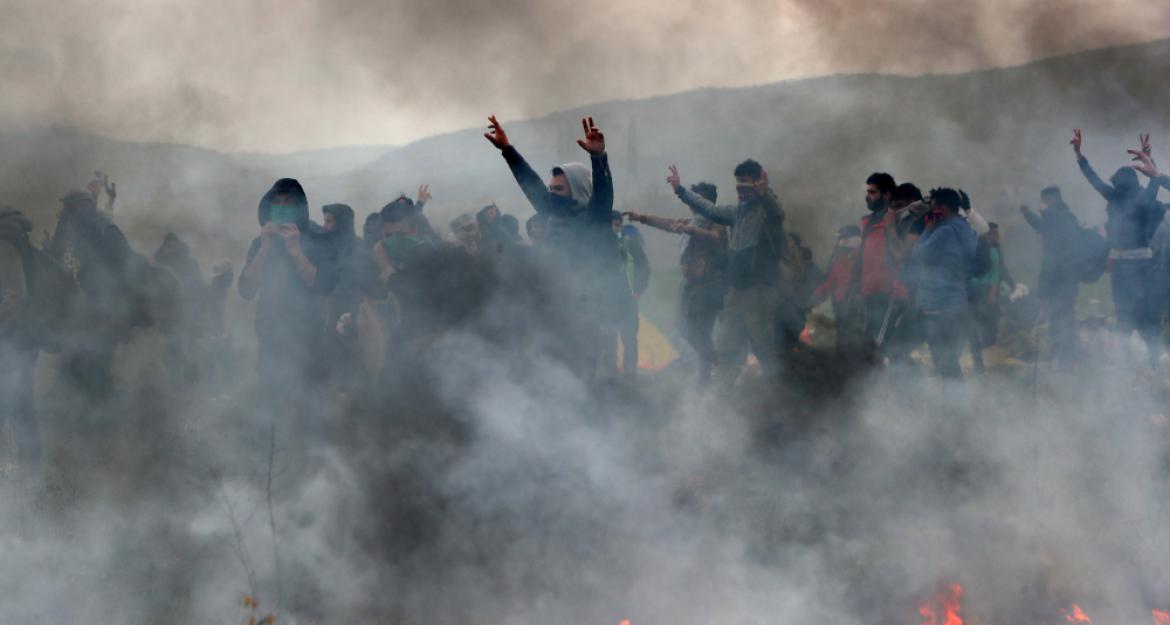 Αποχωρούν σταδιακά οι πρόσφυγες στα Διαβατά (pics & vids)