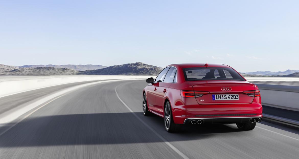 Αποκλειστικά με κινητήρα diesel το νέο Audi S4!