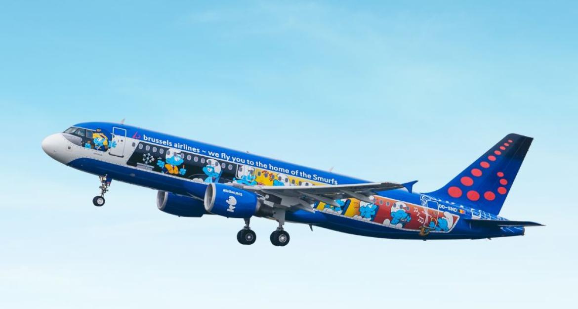 Ένα «στρουμφοαεροπλάνο» προσγειώθηκε σήμερα στην Κέρκυρα