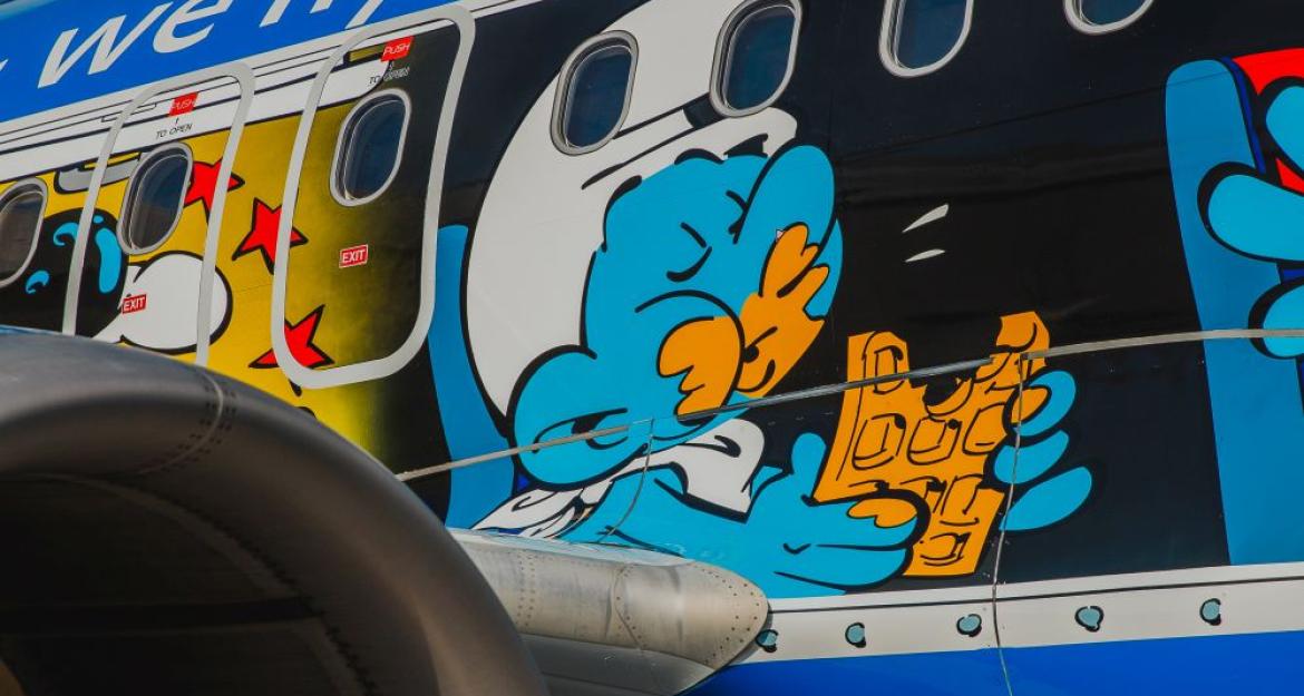 Ένα «στρουμφοαεροπλάνο» προσγειώθηκε σήμερα στην Κέρκυρα