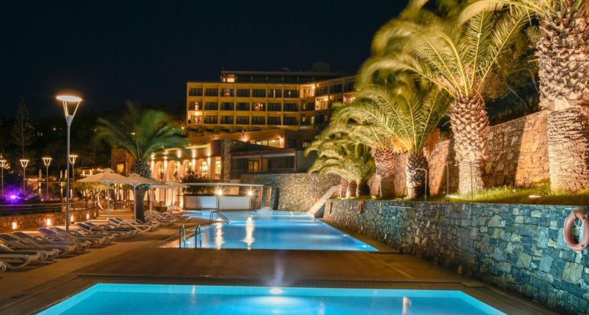 Εγκαινιάστηκε το πρώτο Wyndham Grand Crete στον Άγιο Νικόλαο της Κρήτης