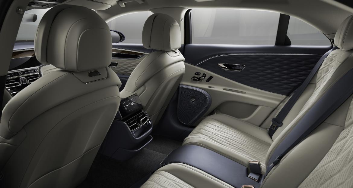 Bentley Flying Spur: Η επιτομή της σπορ πολυτέλειας!
