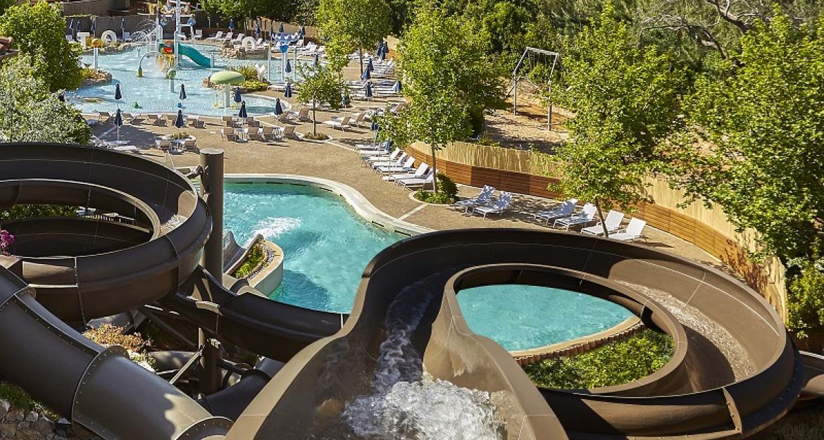 Η πρώτη καλοκαιρινή απόδραση στην Costa Navarino (pics)