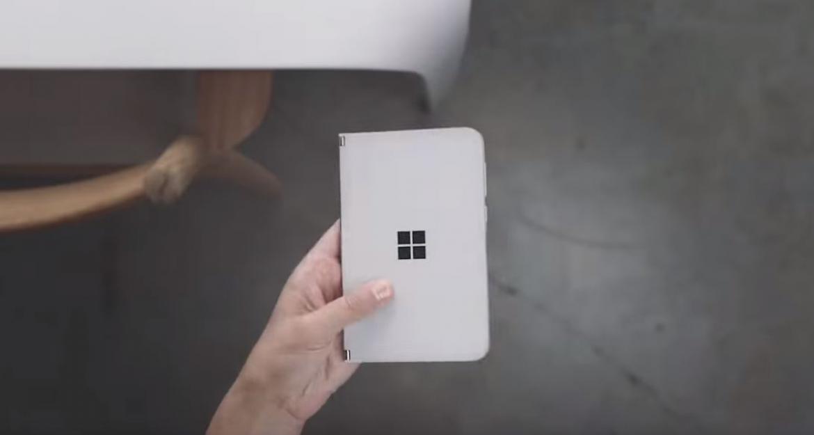 Οι νέες συσκευές της Microsoft θυμίζουν βιβλία με δύο οθόνες (pics & vid)