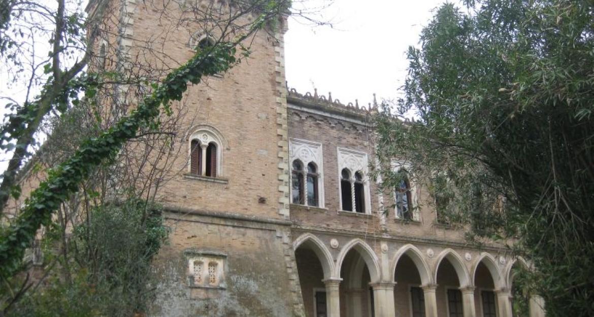 Ξενοδοχείο και τουριστικό χωριό στο ιστορικό Castello Bibelli στην Κέρκυρα