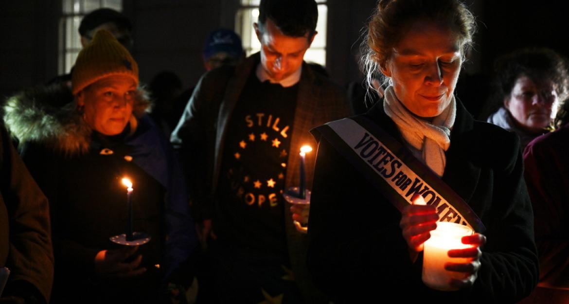 Πανηγυρισμοί και θλίψη για το Brexit (pics)