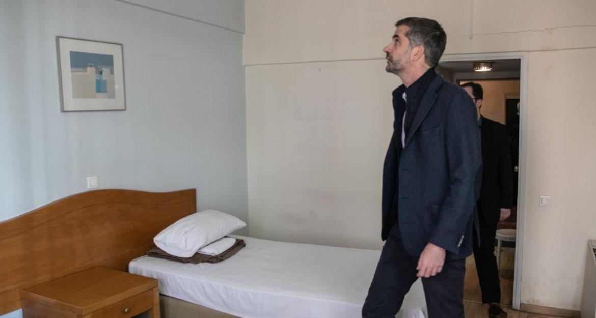 Δήμος Αθηναίων - ΟΚΑΝΑ - ΚΕΘΕΑ: Ξενώνας για άστεγους τοξικοεξαρτημένους (pics+vid)