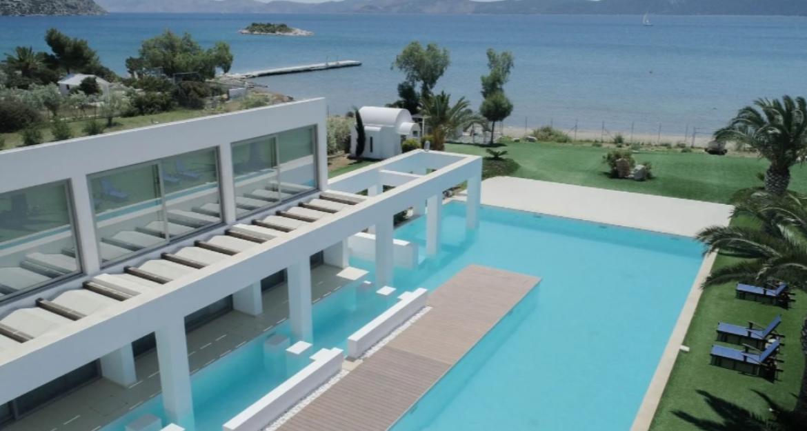 Sea Gem: Πωλείται η μίνιμαλ βίλα των 3,1 εκατ. ευρώ στην Ερμιόνη (pics)