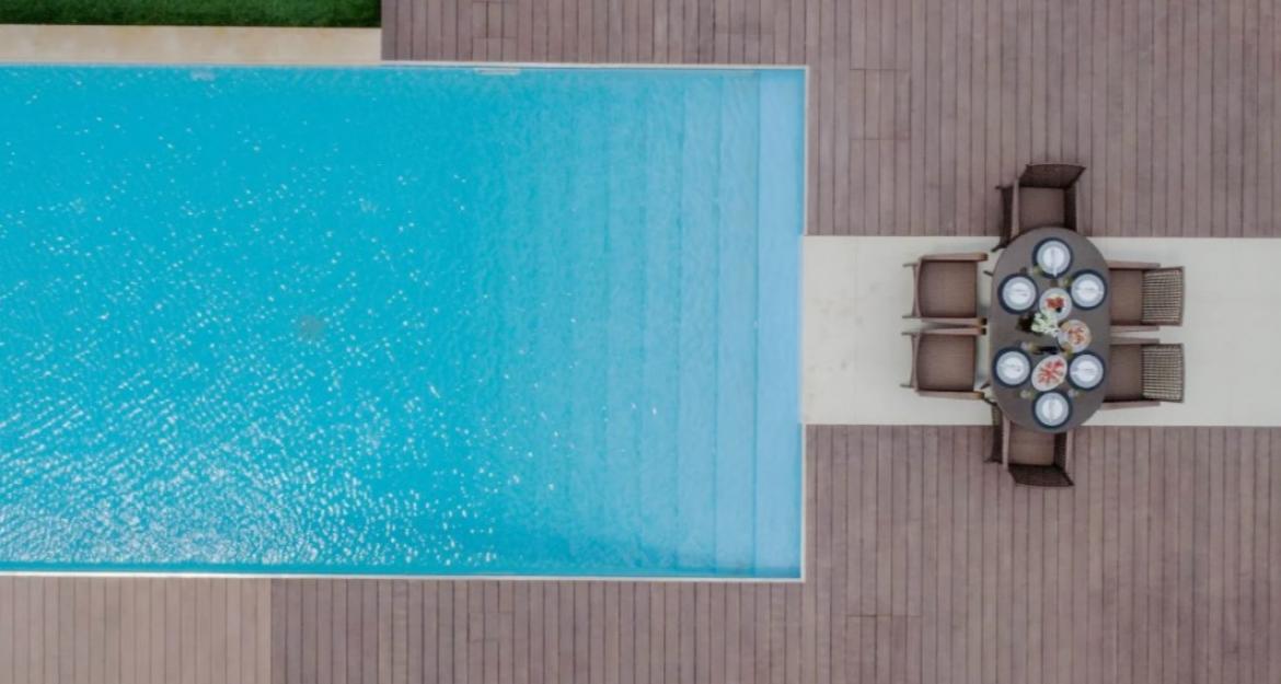 Sea Gem: Πωλείται η μίνιμαλ βίλα των 3,1 εκατ. ευρώ στην Ερμιόνη (pics)