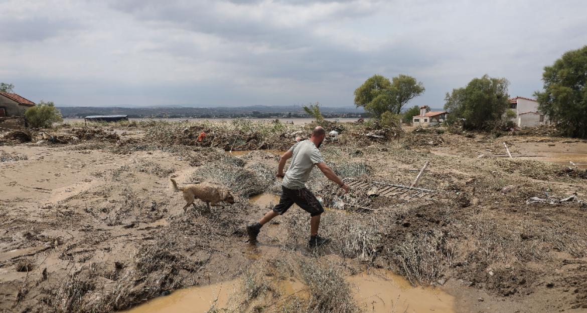 Τραγωδία στην Εύβοια: 6 νεκροί - Μεγάλες καταστροφές (pics)