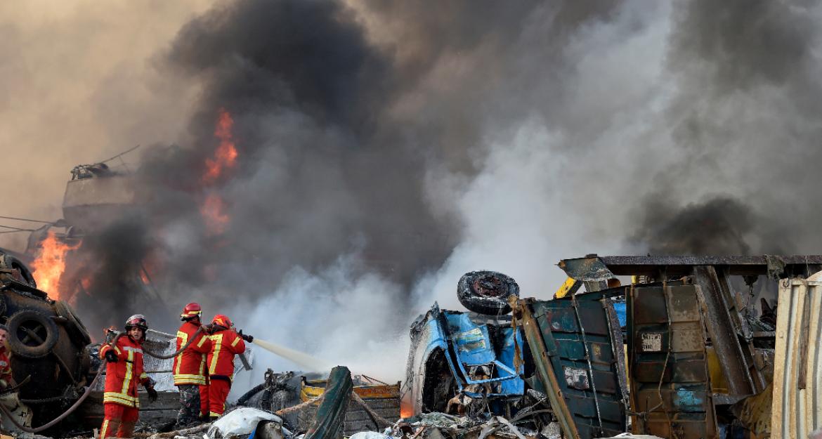 Ισχυρές εκρήξεις στη Βηρυτό με τουλάχιστον 30 νεκρούς και χιλιάδες τραυματίες (pics & vid)