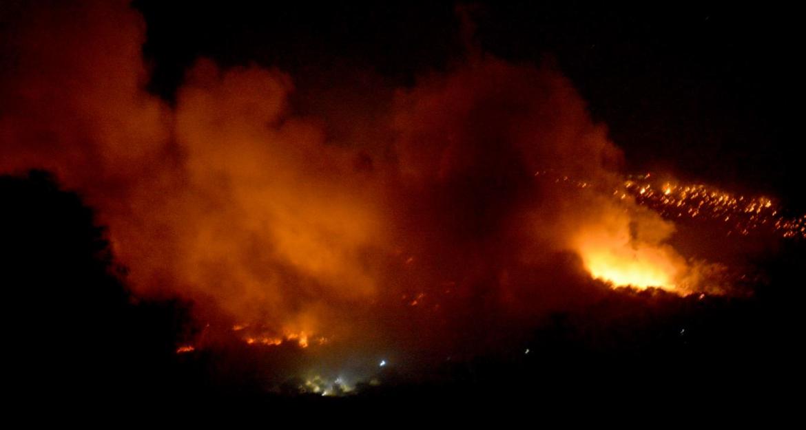 Εικόνες ολικής καταστροφής στη Μόρια (pics)