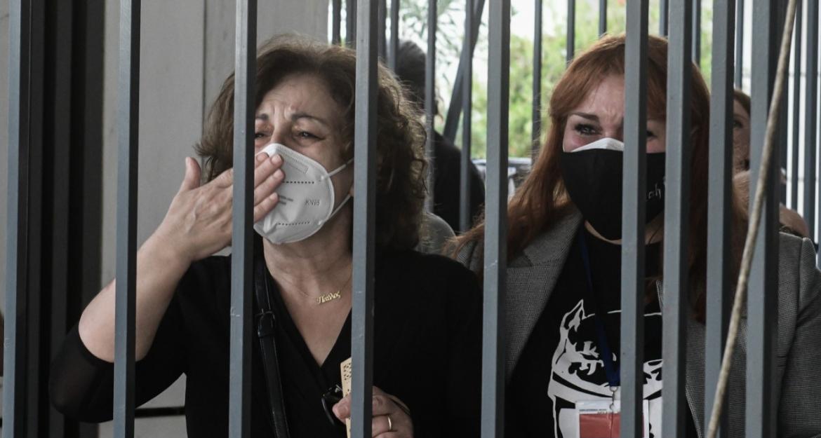 Δίκη Χρυσής Αυγής - Μάγδα Φύσσα: Ο Παύλος τα κατάφερε... γιε μου (pics)
