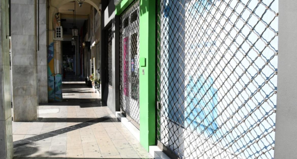 Σε ισχύ από σήμερα η καραντίνα - Άδειοι οι δρόμοι της Αθήνας (pics)
