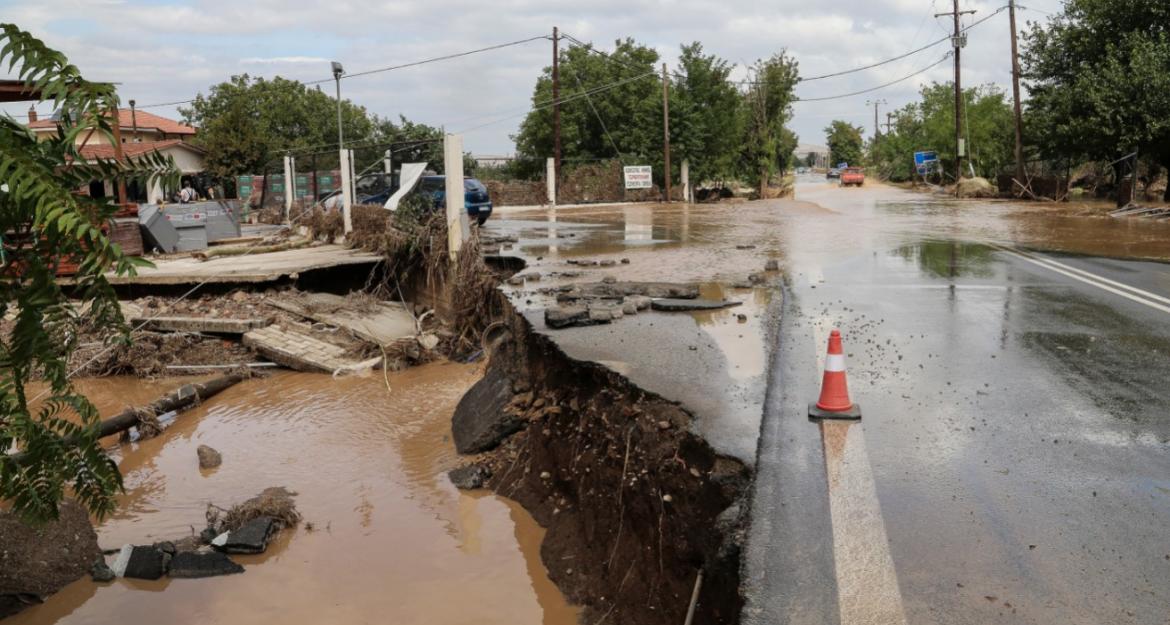 Εικόνες απόλυτης καταστροφής στην Άσσο - Ο Ιανός σάρωσε τα πάντα στο πέρασμα του (pics)