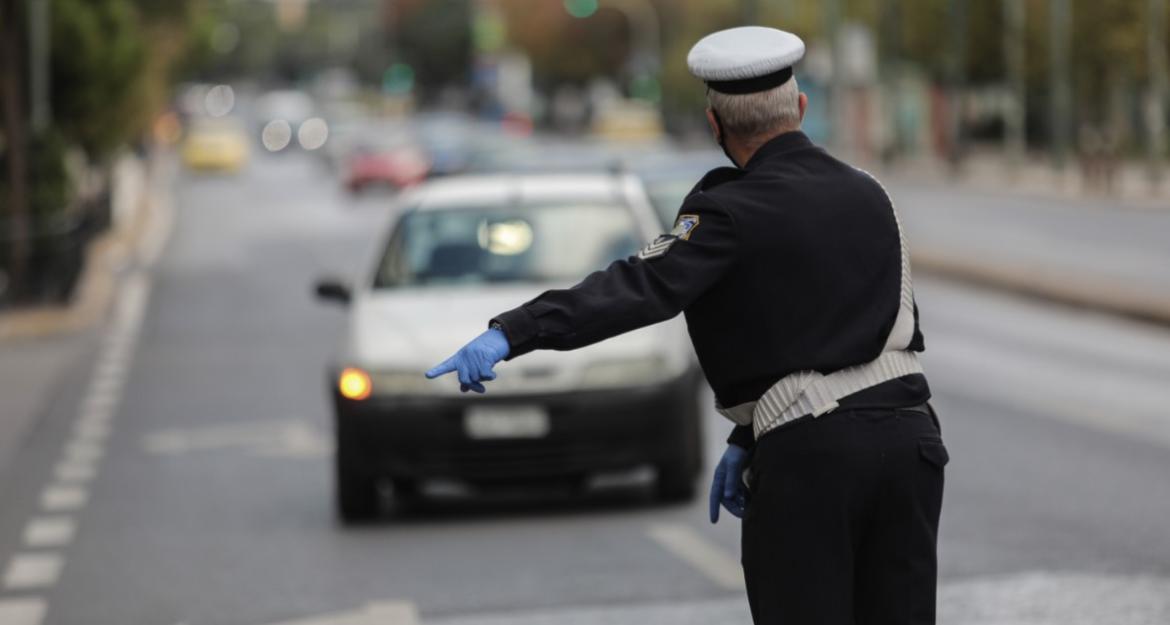 Σε ισχύ από σήμερα η καραντίνα - Άδειοι οι δρόμοι της Αθήνας (pics)