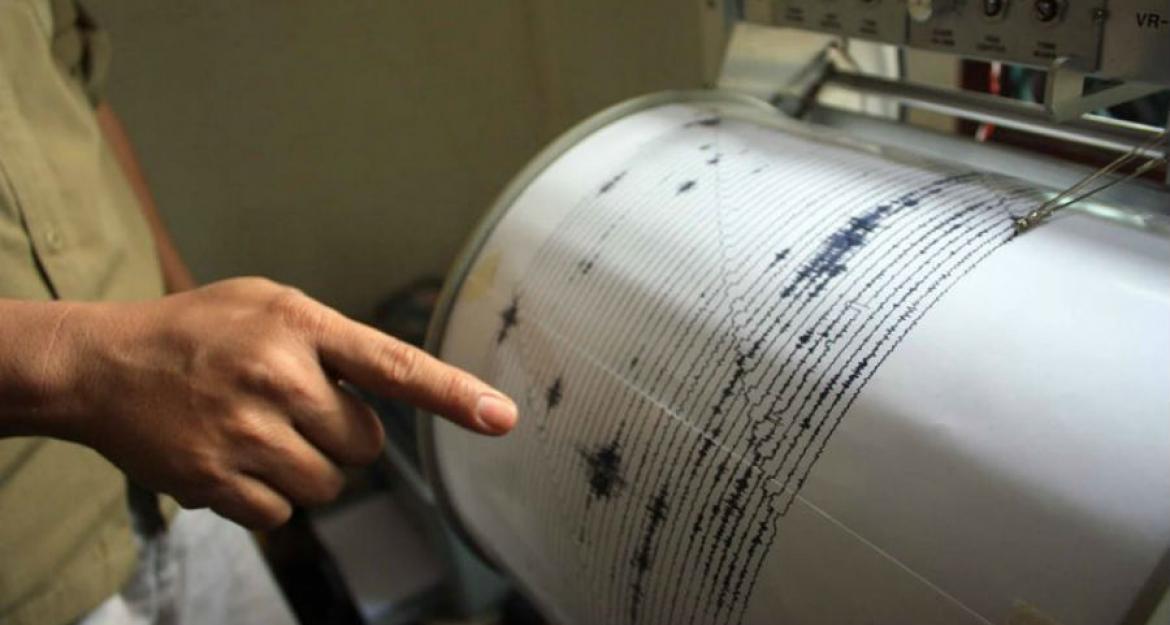 Ισχυρός σεισμός 5,1 Ρίχτερ: Γ.Γ. Πολιτικής Προστασίας «Εκτονώνεται το φαινόμενο» (pics)