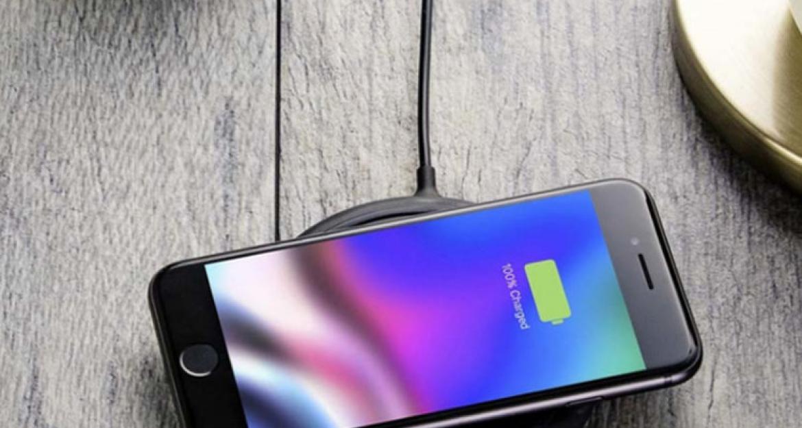 Οκτώ απαραίτητα εξαρτήματα για το iPhone και το iPad σας (pics)