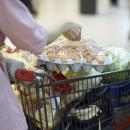 ΙΕΛΚΑ: Σε ποια προϊόντα του σούπερ μάρκετ καταγράφηκαν οι μεγαλύτερες μειώσεις και αυξήσεις τιμών τον Απρίλιο