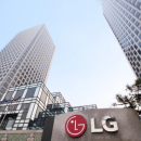 Tesla: Γιγαντιαίο deal 4,3 δισ. δολαρίων με την LG για μπαταρίες λιθίου