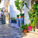 Άνδρος και Σκόπελος στους 13 καλοκαιρινούς προορισμούς του «Just one for the road»