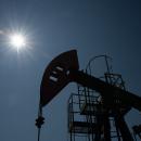 Κατρακυλάει κάτω από τα 95 δολάρια το πετρέλαιο