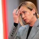 Μελόνι: Η ΕΕ θα πρέπει να αναστείλει τους δημοσιονομικούς κανόνες αν επιμείνει η κρίση στη Μέση Ανατολή