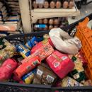 Σούπερ μάρκετ: Ο πόλεμος «πιέζει» την κατανάλωση, νέες ανατιμήσεις φοβούνται οι καταναλωτές